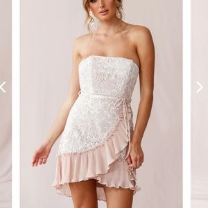 BANKSIA LACE BANDEAU WRAP DRESS NUDE 🤍